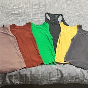 Women's Multi-Color Tank Tops Set